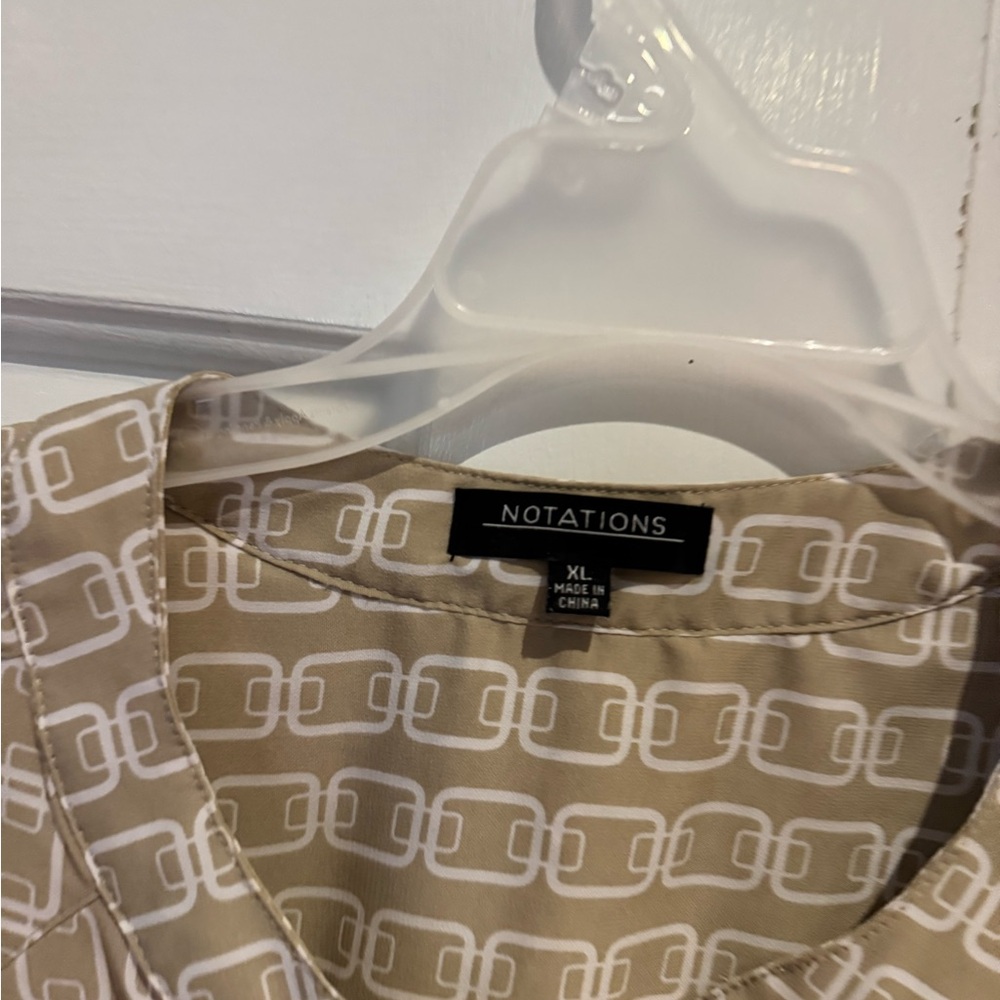 Beige Patterned Blouse - Picture 5 of 6